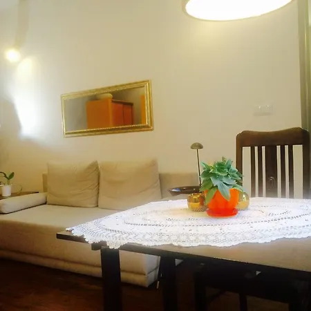 Studio In The Center Of *